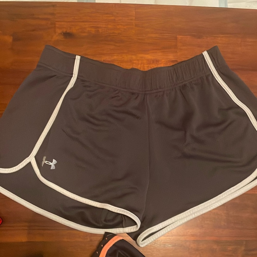 Running shorts